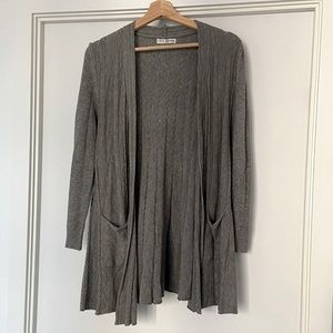 Knit shrug/waterfall sweater in grey